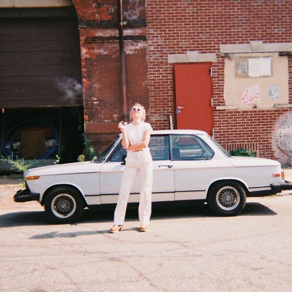 brandy melville ruffle sleeve cropped tee